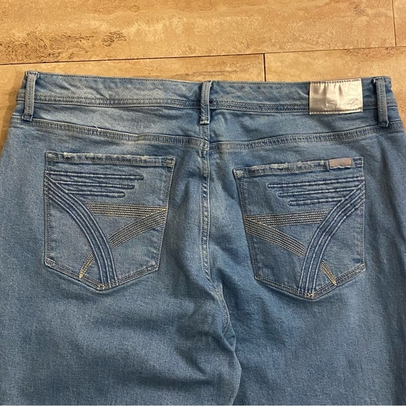 Melissa McCarthy Seven7 Jeans Size 20 Denim Blue Embroidered Pockets Straight - Picture 5 of 11
